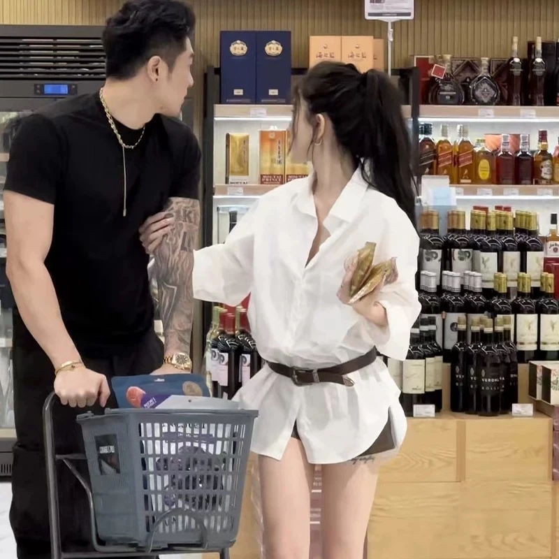 时尚新款休闲气质白色polo领衬衫设计感女收腰气质中长款衬衣上衣