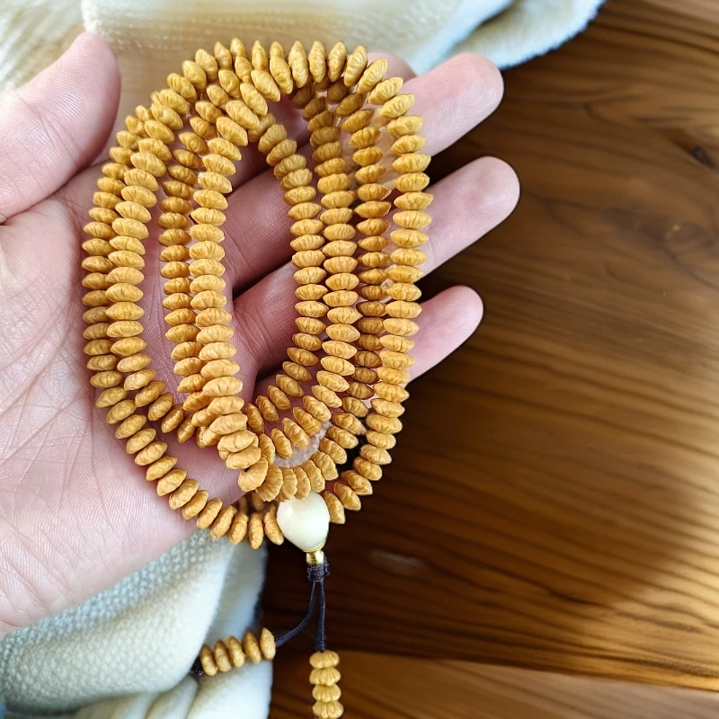 九华山金叶莲花脖挂手串