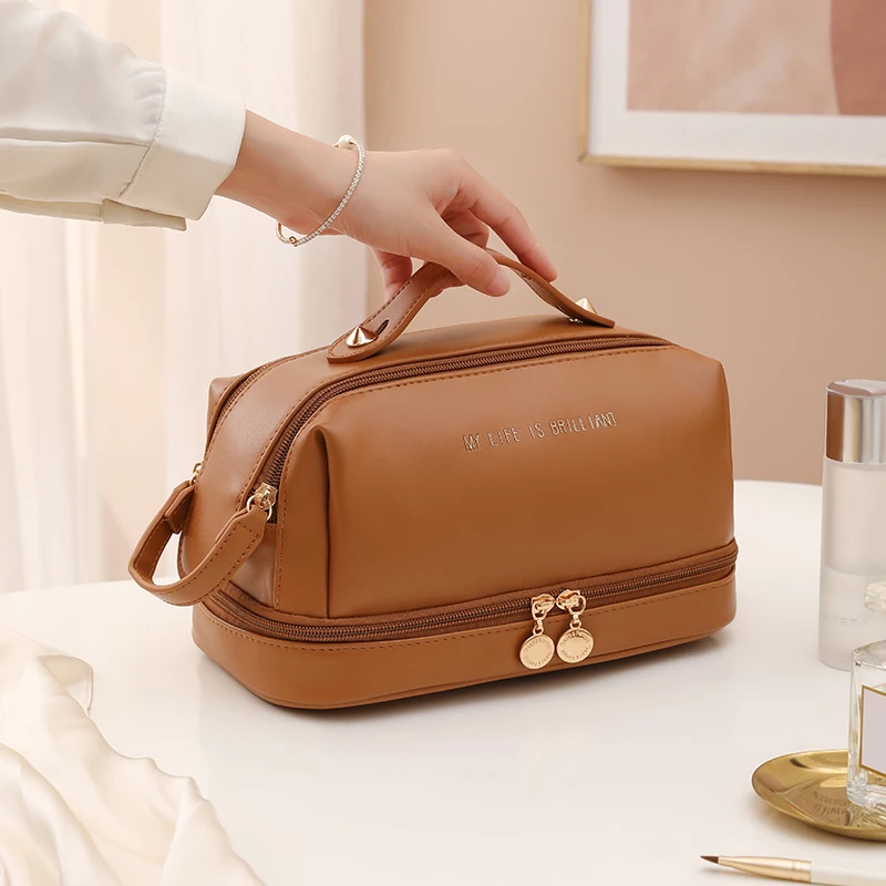 化妆包女大容量便携高端网红2025新款旅行护肤化妆品洗漱收纳袋