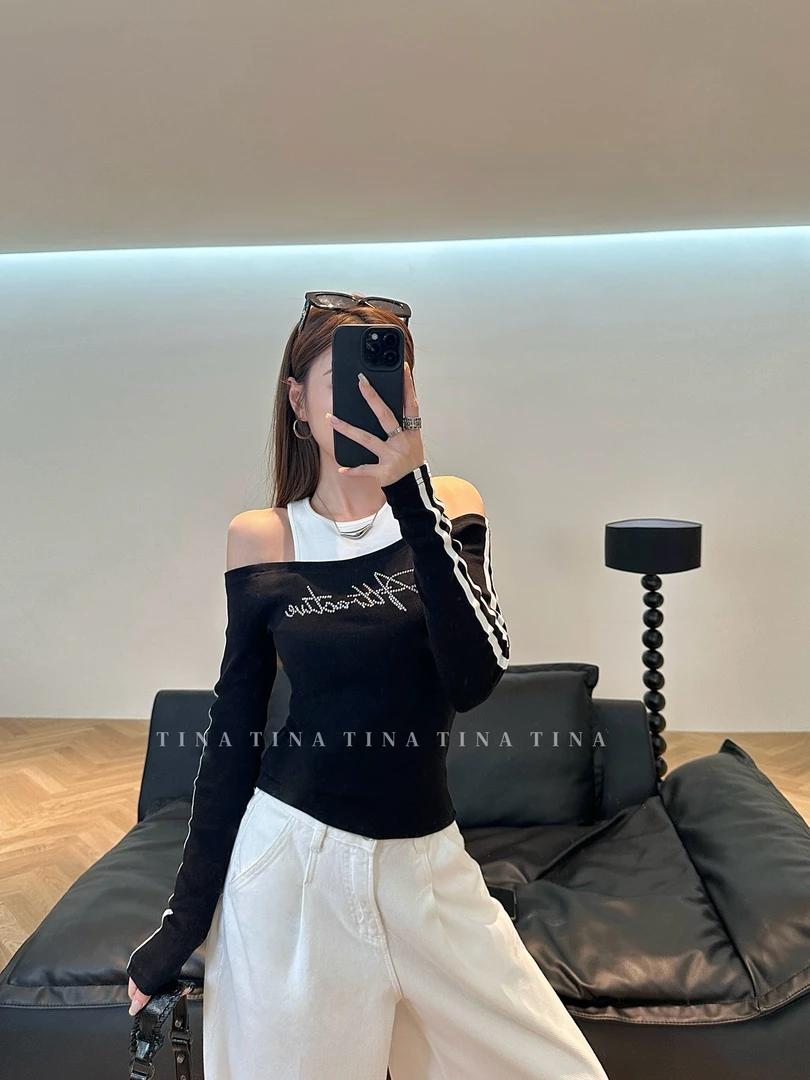 【Tina私服】早秋复古烫钻印花长袖打底衫百搭紧身假两件T恤ZE6639