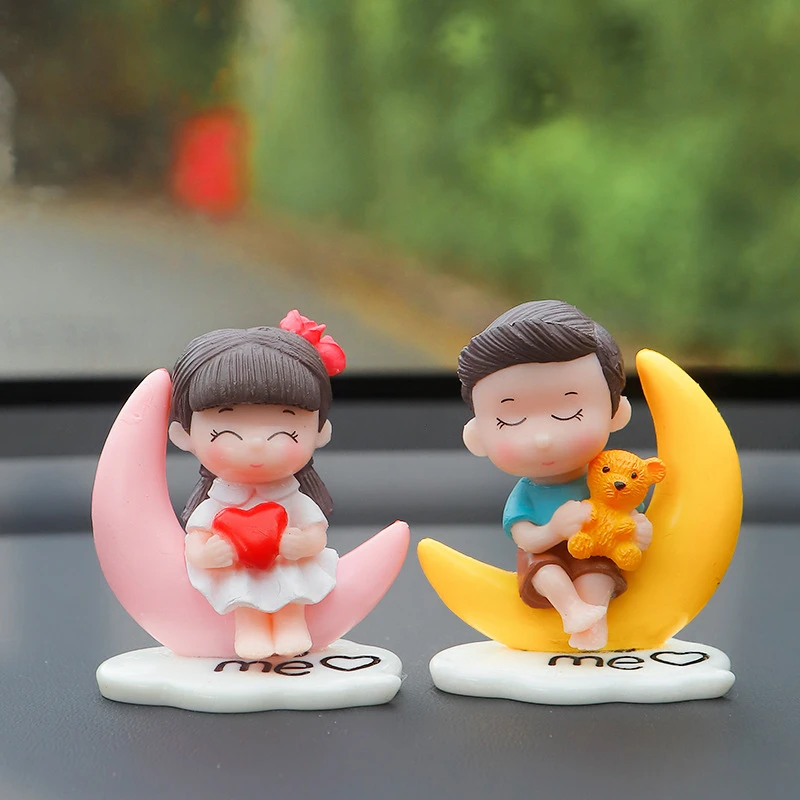 汽车可爱情侣适用摆件月亮情侣创意树脂车内饰品玩偶公仔迷你装饰