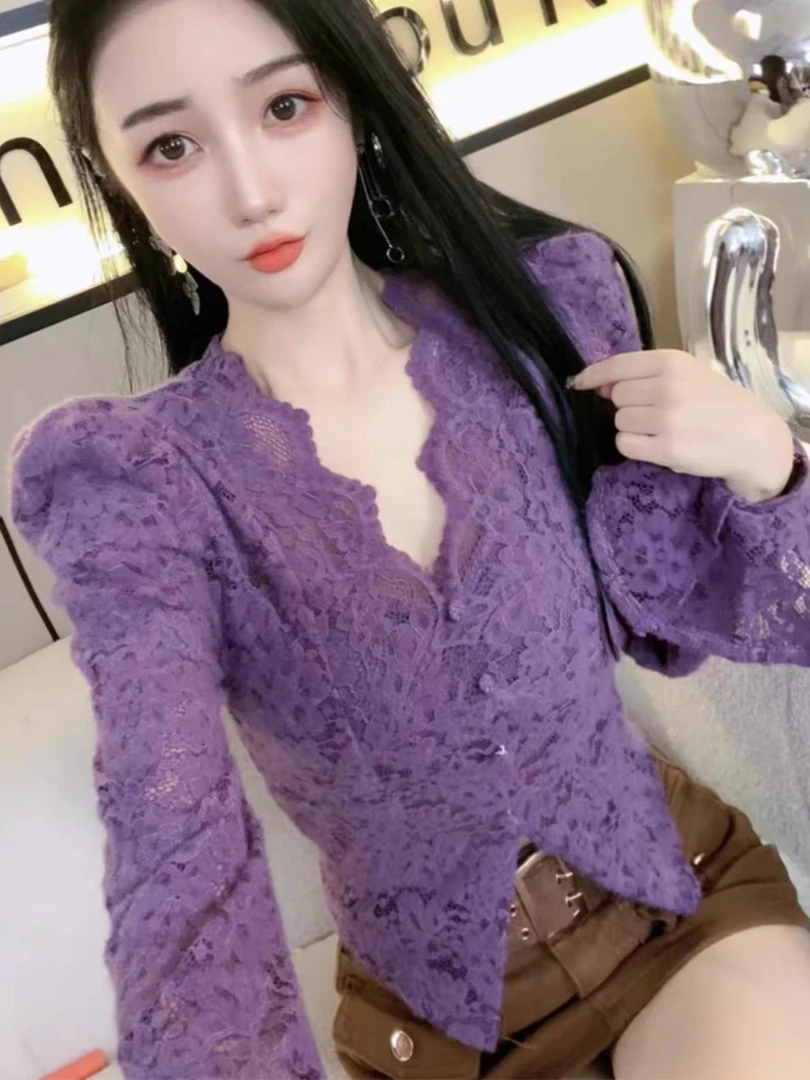 镂空性感V领长袖T恤女秋季新款修身显瘦法式泡泡袖蕾丝上衣高级感