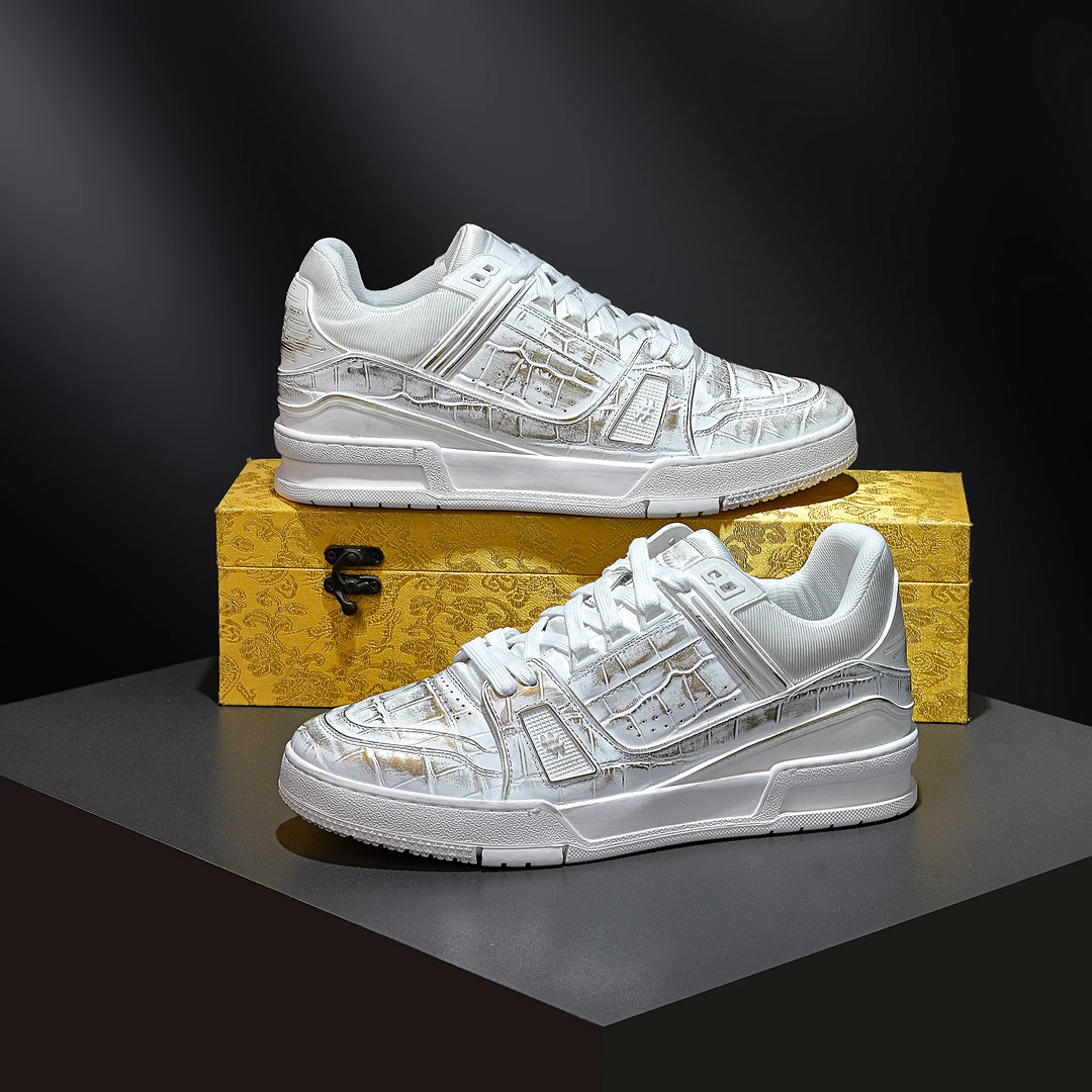 2024春秋百搭爆款小白鞋高端透气时尚潮流复古低帮白色休闲板鞋男