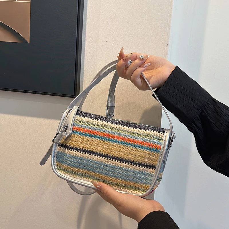 草编信封小包包女2024新款洋气手机包休闲轻奢撞色单肩斜挎编织包