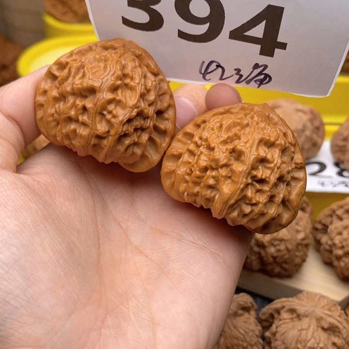 文玩核桃把件394号42三角