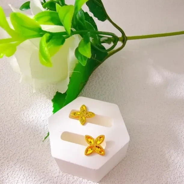 合金耳饰 MG 时尚小叶子耳钉0.05g