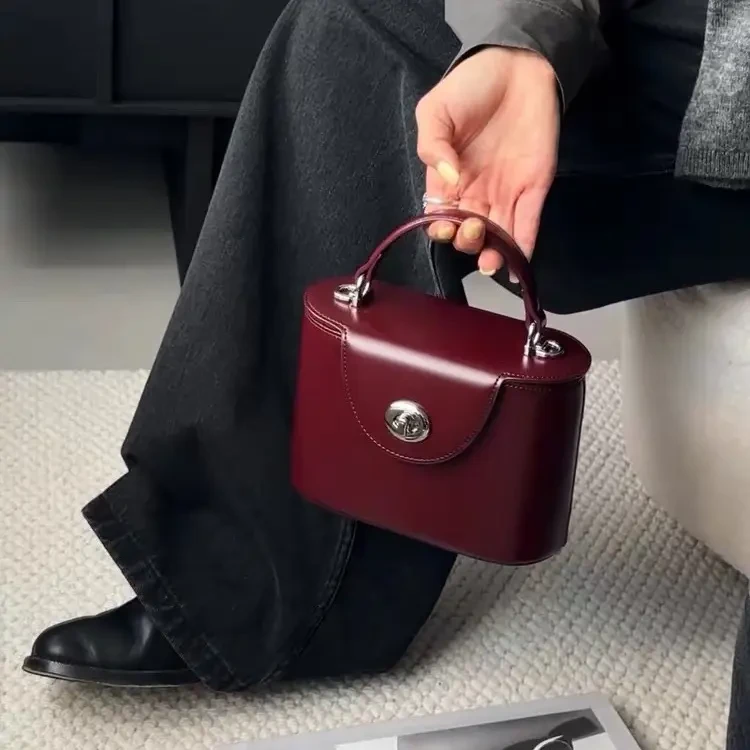 头层牛皮手提盒子包2025新款精致洋气斜挎小包百搭时尚单肩包包潮