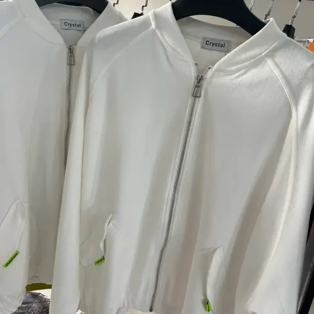 83微瑕宽松型女长袖秋季短外套开衫春季时尚女款