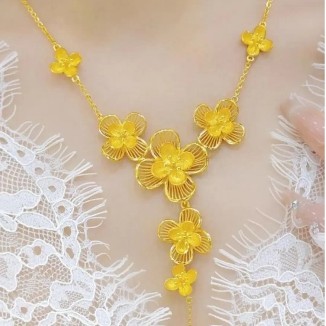 铜合金项链 新款镂空花朵项链女款精致时尚气质小众锁骨链高级感