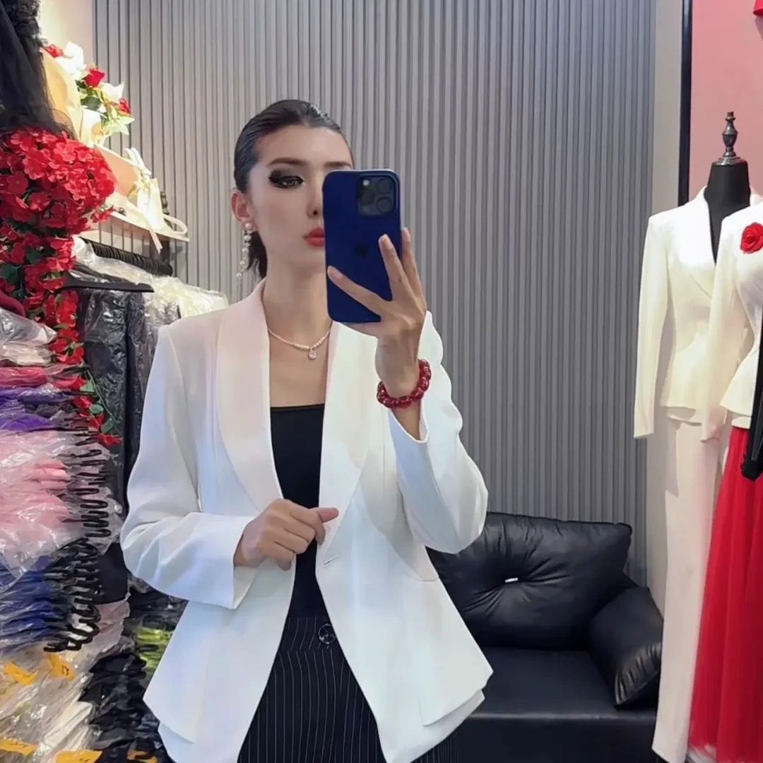 白色圆领短款西装外套女士秋季新款