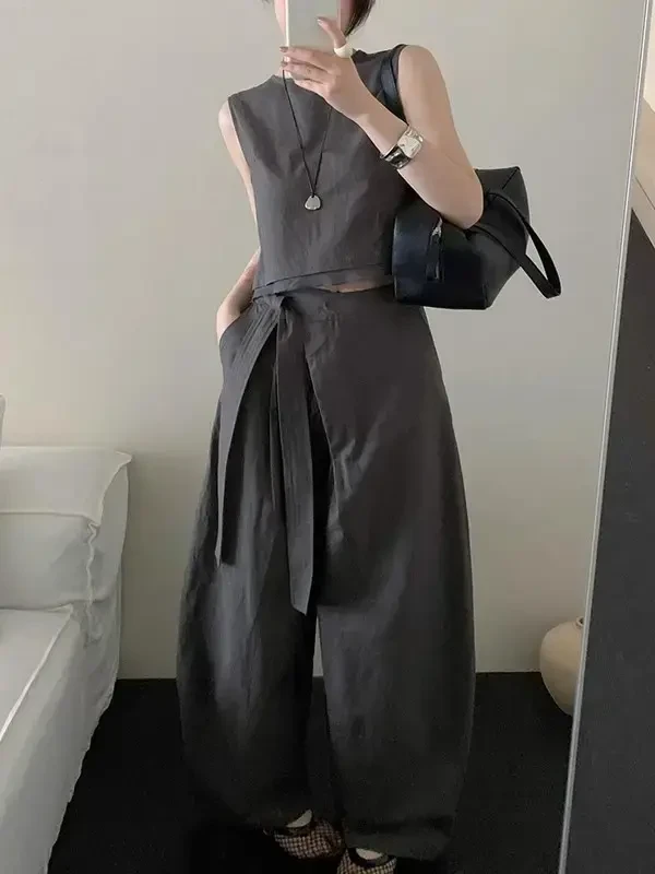 新款显瘦套装女 灰色无袖背心上衣+休闲长裤夏季两件套时尚设计感