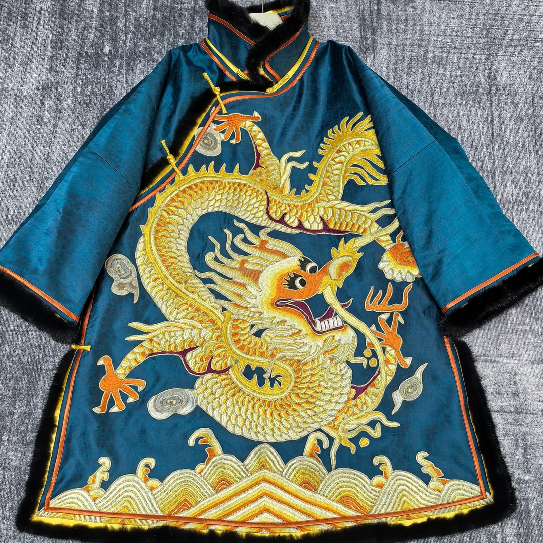 手工刺绣满绣斜襟复古新中式太太服外套