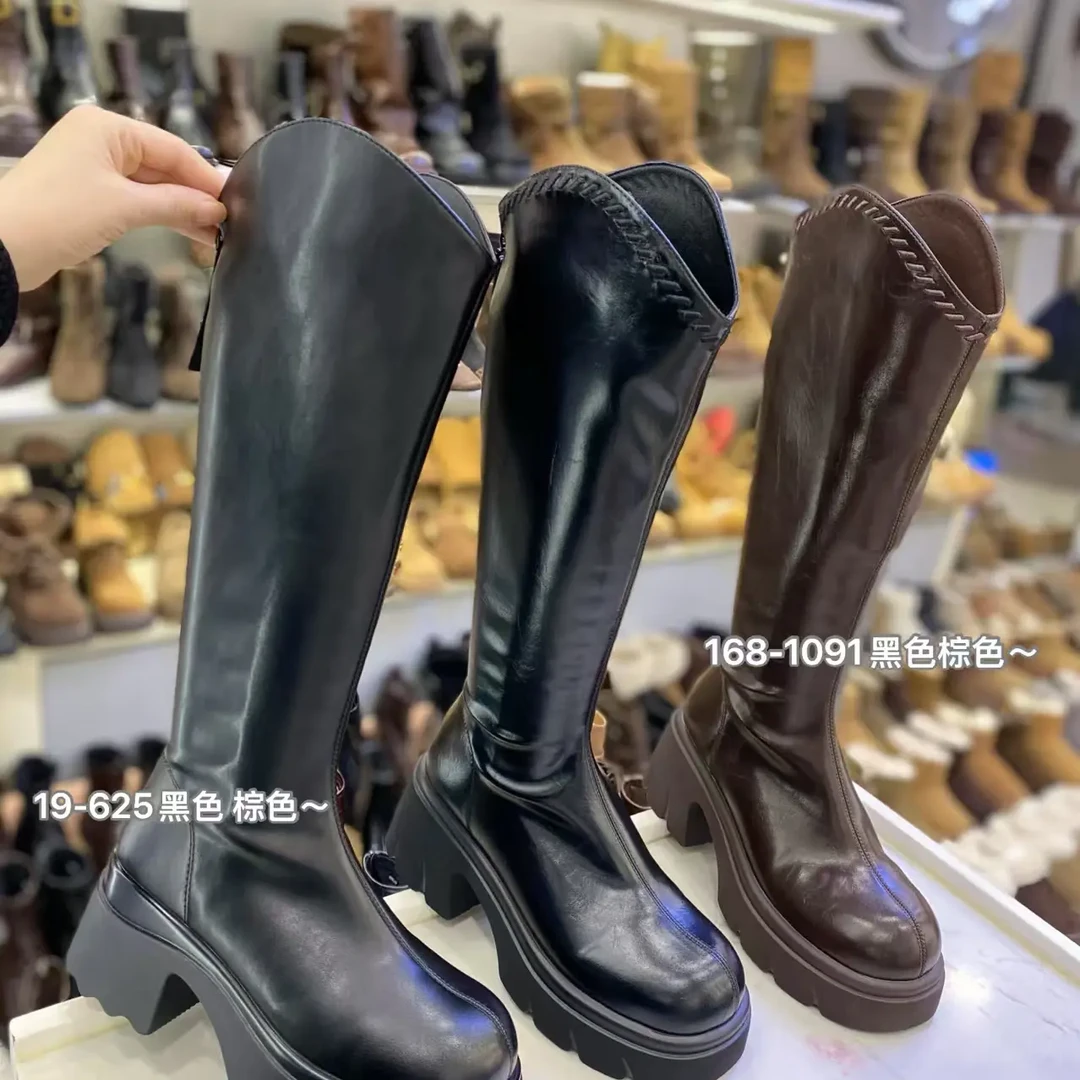 2025年冬季潮流时尚加绒骑士女长靴