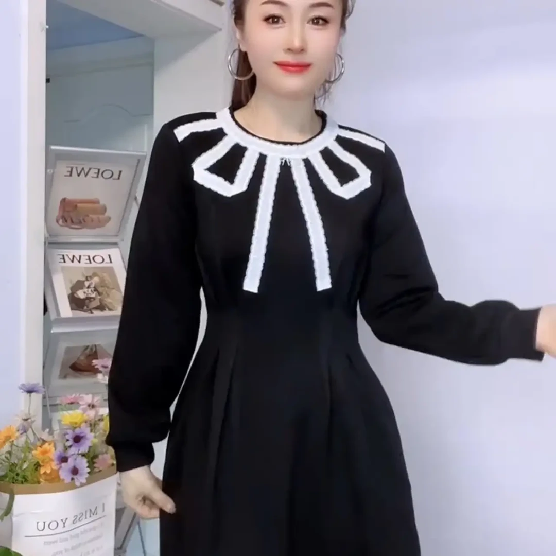秋冬法式复古蝴蝶结圆领收腰显瘦气质赫本风百搭小黑裙连衣裙