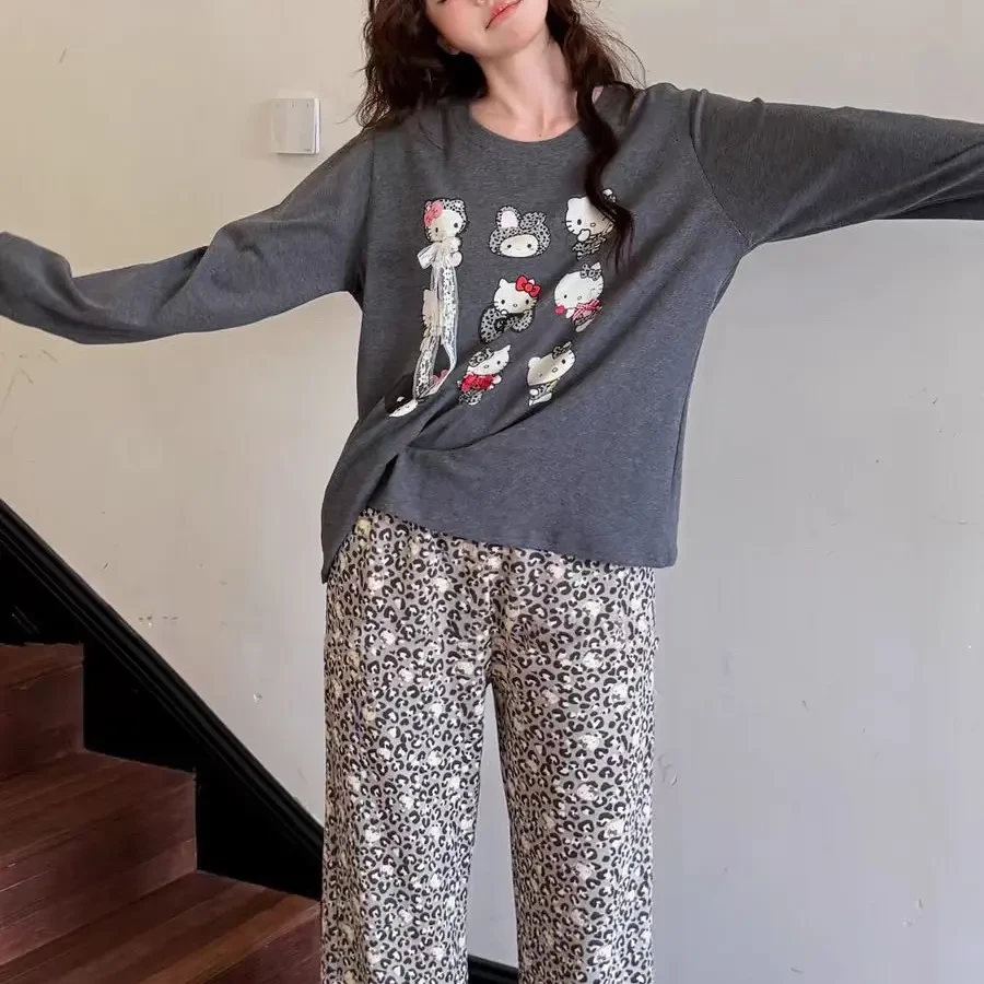 KT猫蝴蝶结可外穿家居服