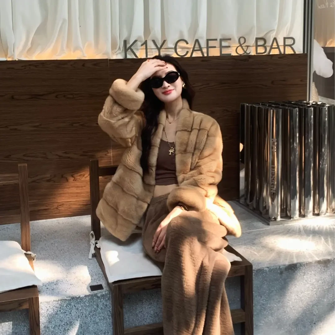 【金珀流光】女士冬季高级感V领毛毛外套短款环保皮草加厚休闲上衣