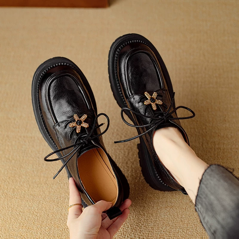 3.5cm英伦风复古厚底小皮鞋女真皮花朵圆头系带乐福鞋深口单鞋40