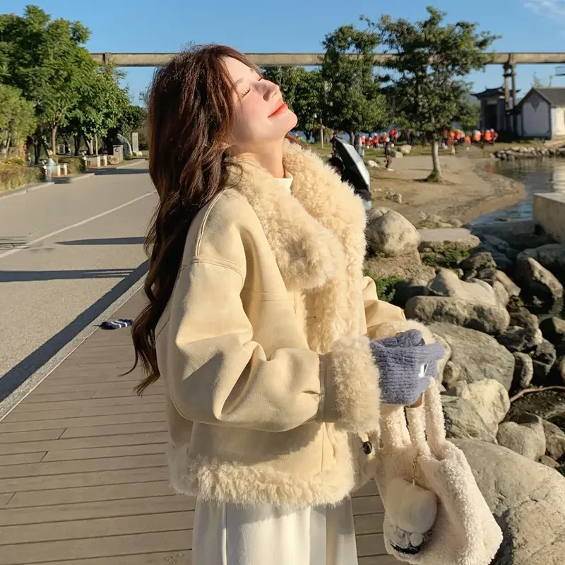 2025新款冬季羊羔绒外套女款爆款小个子短款加厚皮毛一体棉服上衣