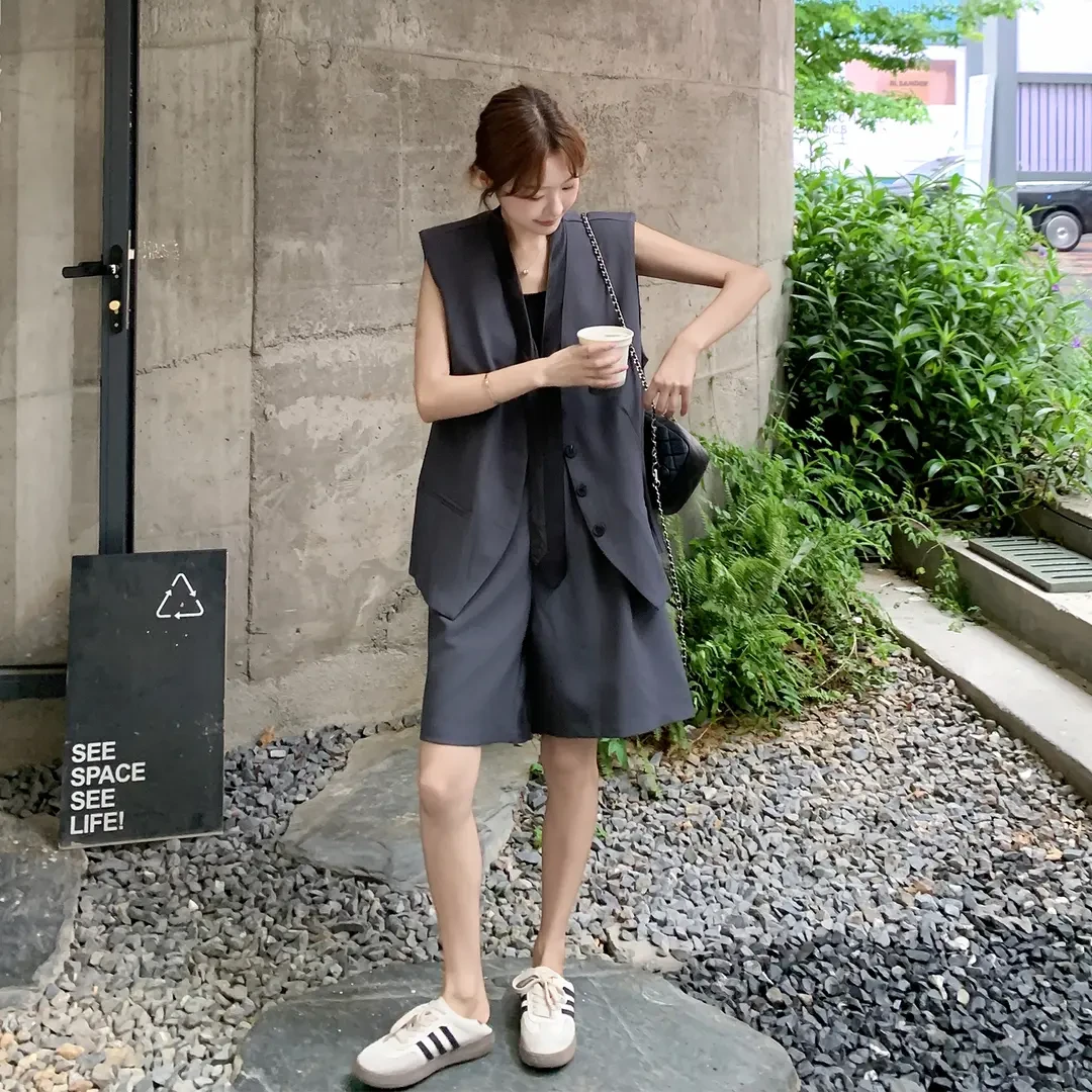 高级感韩系减龄套装裤女2025夏新款设计感无袖飘带马甲短裤两件套