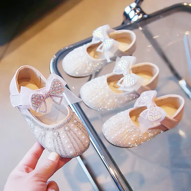 小黄鸭洋气女童皮鞋公主鞋2025新款春秋软底童鞋时尚宝宝女孩单鞋