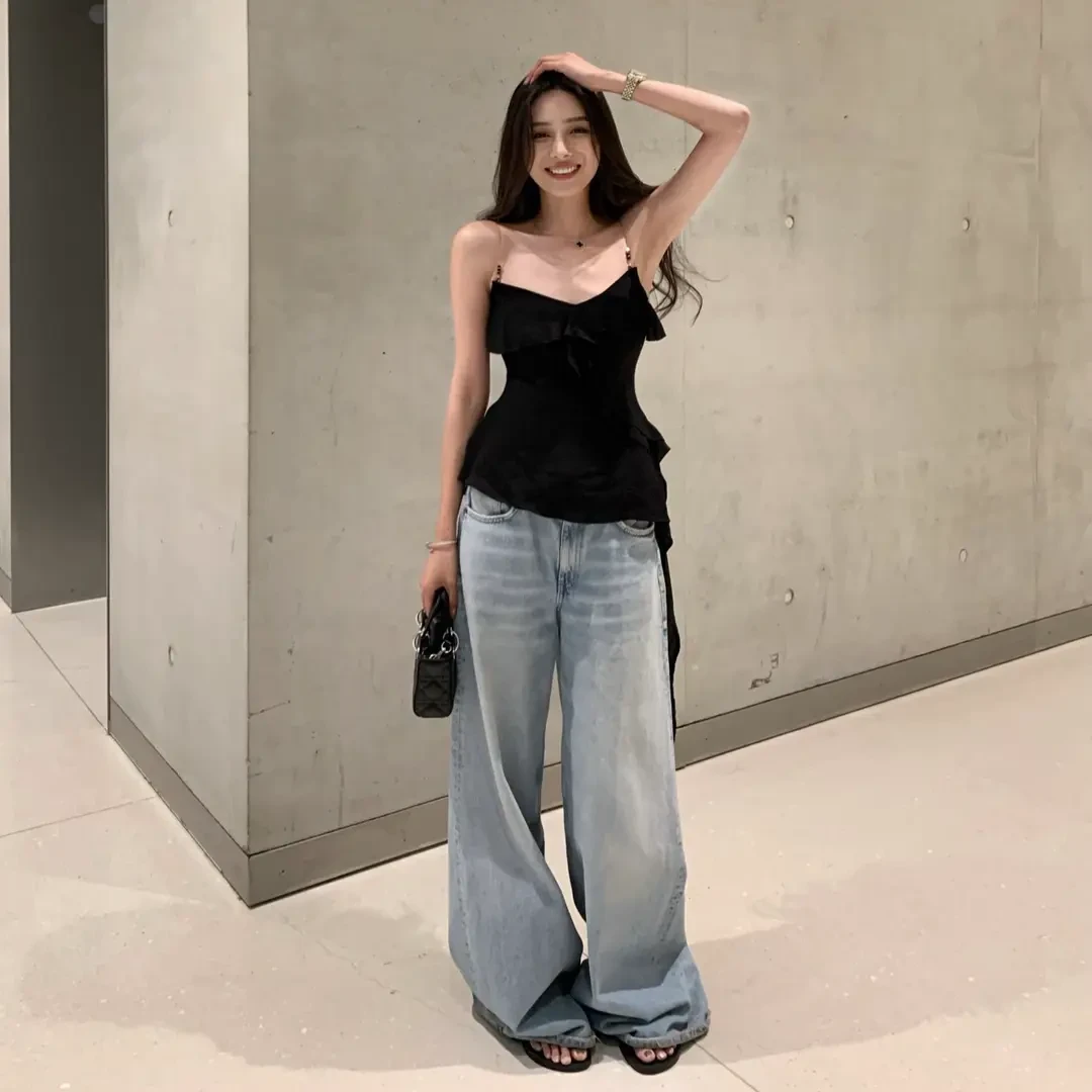 黑色裹胸辣妹修身开叉背心不规则荷叶边上衣高腰阔腿水洗牛仔裤
