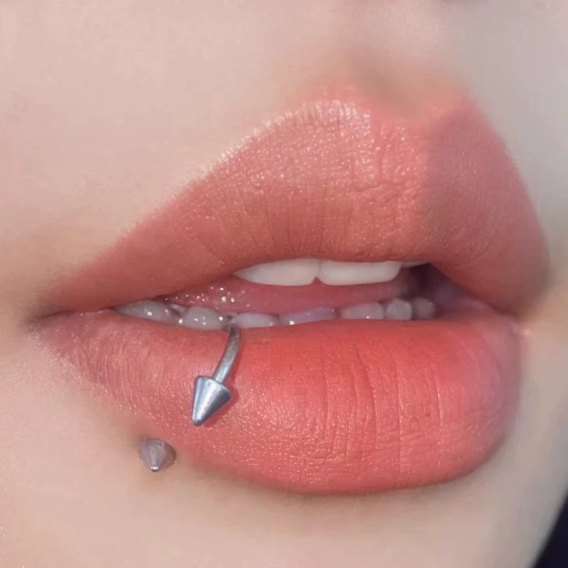 钛钢耳饰 唇钉唇环c型恶魔钉辣妹ins圆球尖锥穿刺饰品耳骨钉鼻环