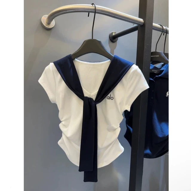 大码设计感撞色v领正肩短袖女t恤夏胖mm收腰显瘦辣妹短款披肩上衣