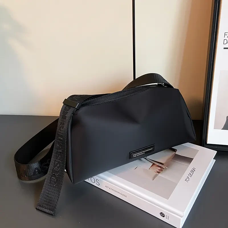 牛津布帆布包包女士2025新款轻便休闲运动单肩包斜跨胸包女包TJ