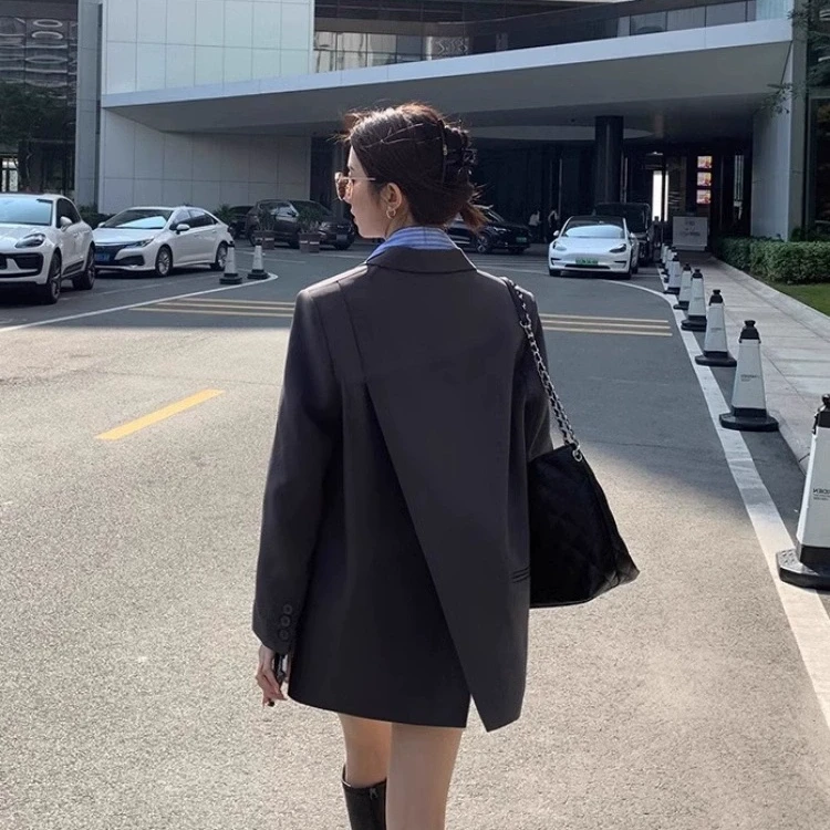 黑色西装外套女春季2025新款韩版高级设计感后开叉宽松休闲小西服