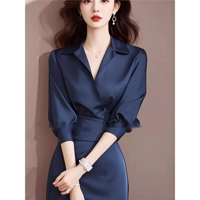 早秋硫酸铜穿搭气场强大女神范气质高级感藏蓝色收腰衬衫连衣裙子