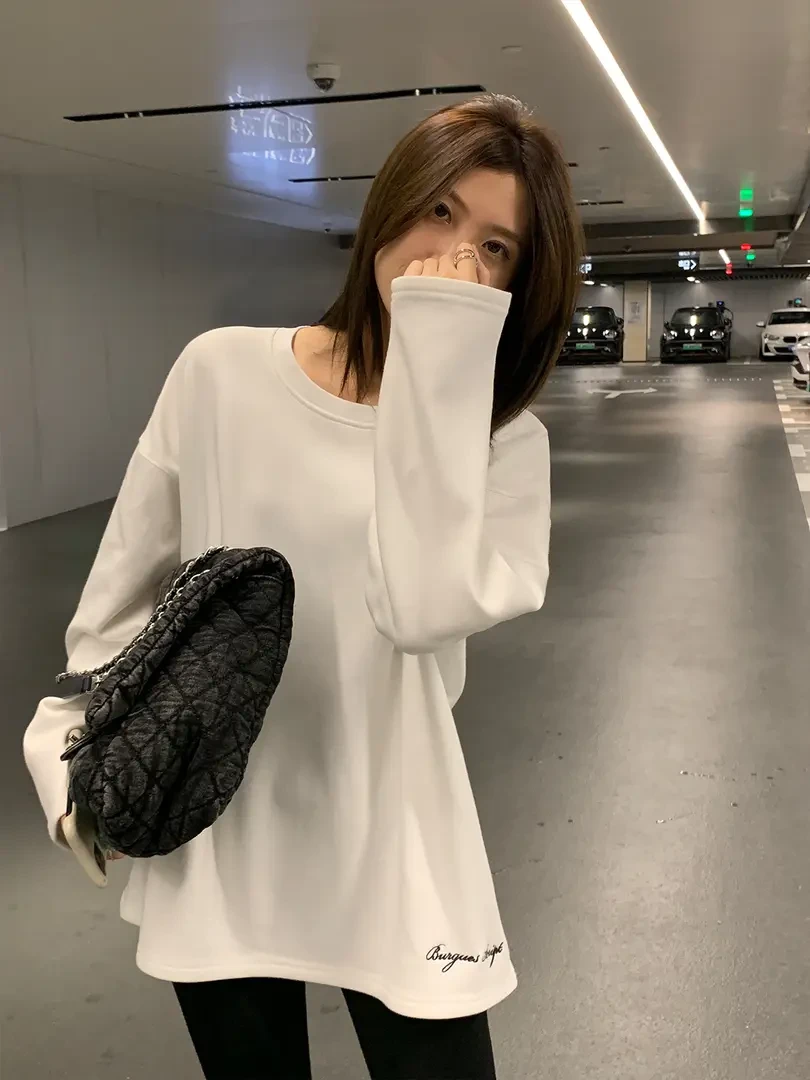 中长款遮臀磨毛绒绒长袖T恤女秋冬季内搭叠穿白色宽松打底衫上衣