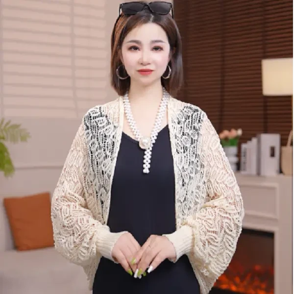 春夏季麦穗冰曲镂空披肩洋气百搭气质款针织坎肩女士空调房围巾