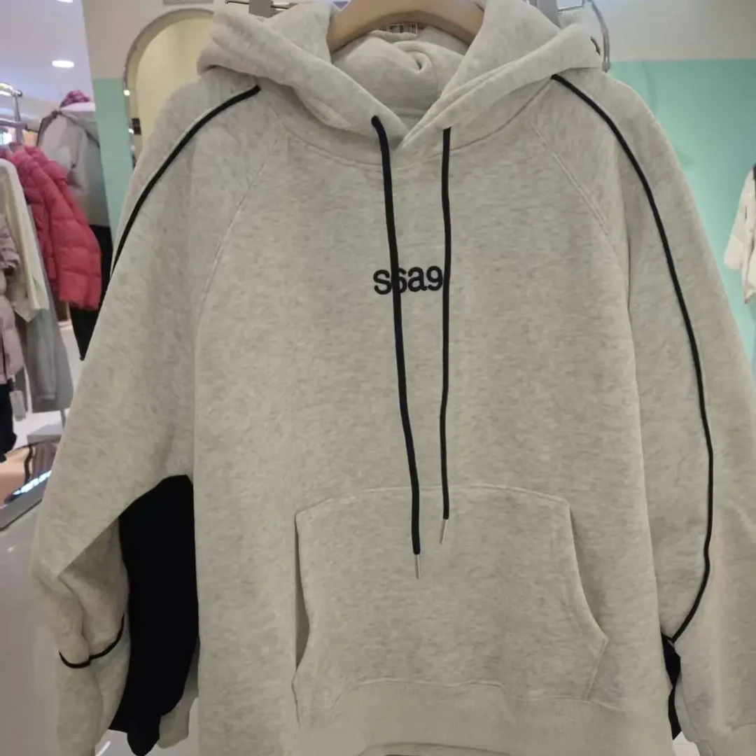 咔嗞咔嗞3563字母连帽加绒卫衣