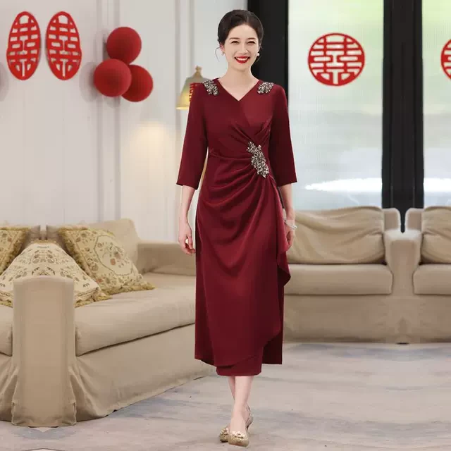 春夏高贵气质喜婆婆婚礼宴会礼服大码修身妈妈年轻长款新中式礼服