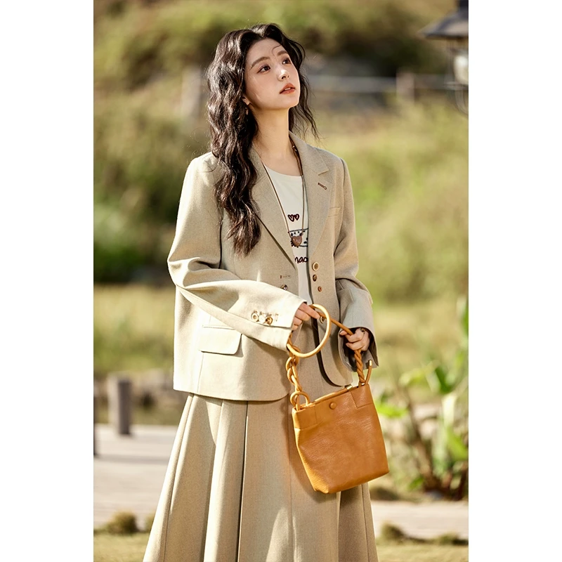 谜秀【西装】高级感小西装短款时尚百搭女2025早春新款女装休闲气质