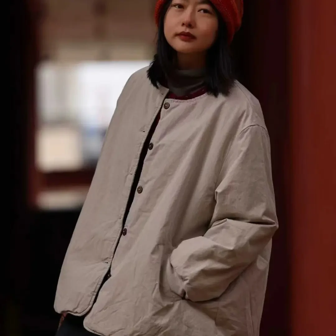 衣路走来冬季加棉休闲宽松圆领匹马棉舒适保暖女士短款外套棉服