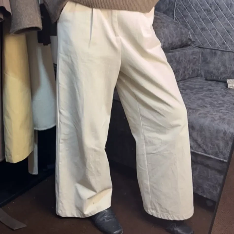 秋季高腰显瘦宽松阔腿休闲直筒裤适合梨形身材