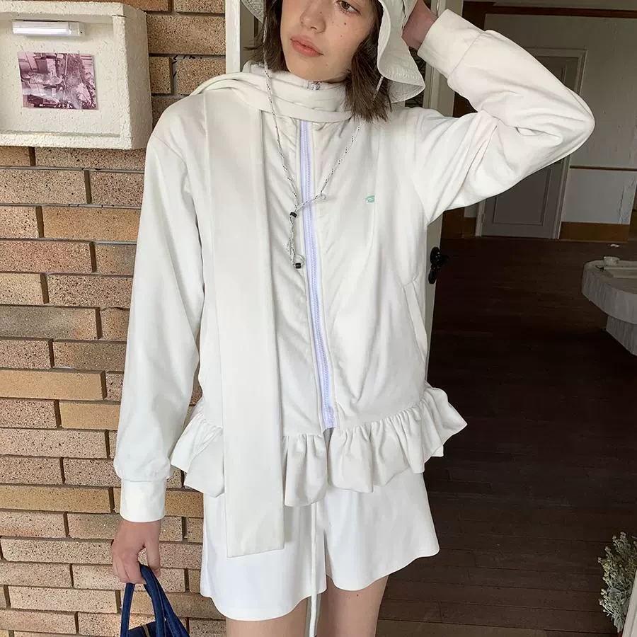 制造后花园*Herstory系列优雅运动风天鹅绒光泽荷叶下摆立领外套