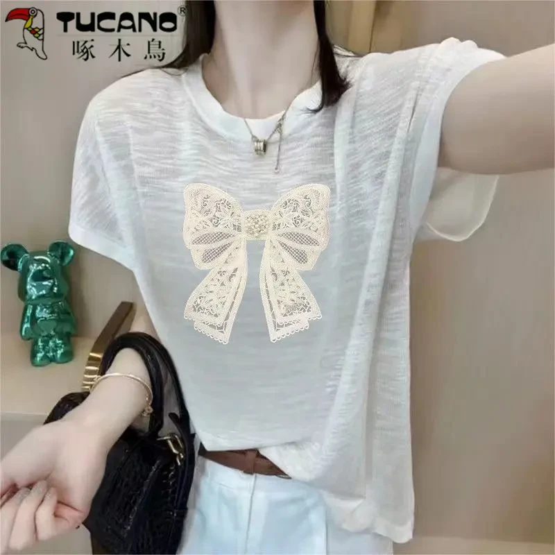【啄木鸟】2025新款夏季宽松蝴蝶结印花T恤女大码200斤减龄时尚上衣