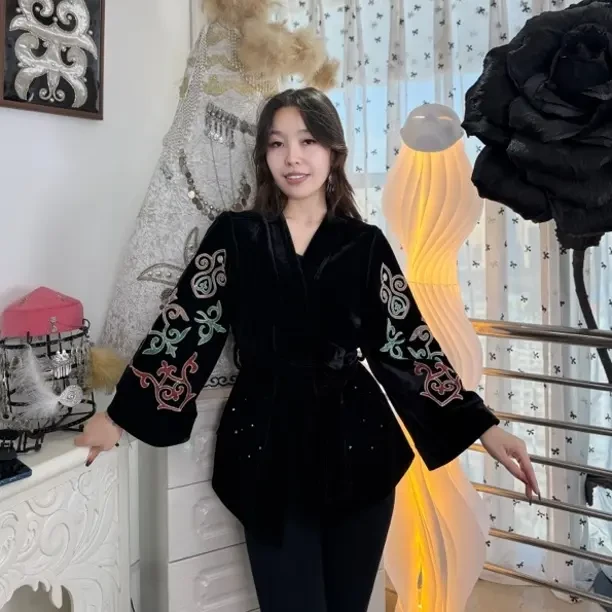 民族风重工刺绣外套