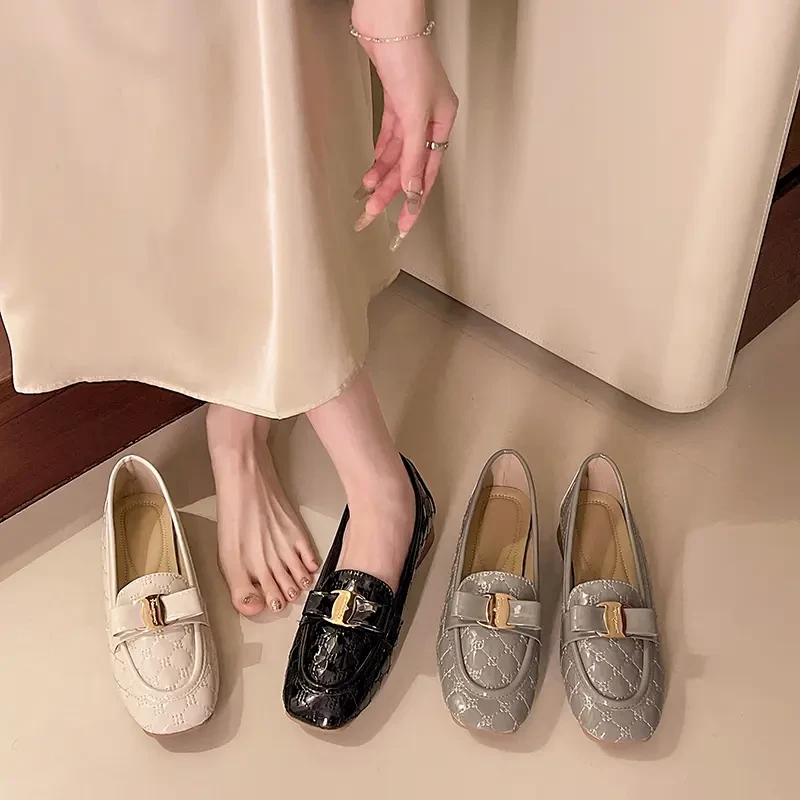 时尚舒适百搭方头粗跟软皮软底漆皮小单鞋女秋季春秋乐福鞋女英伦