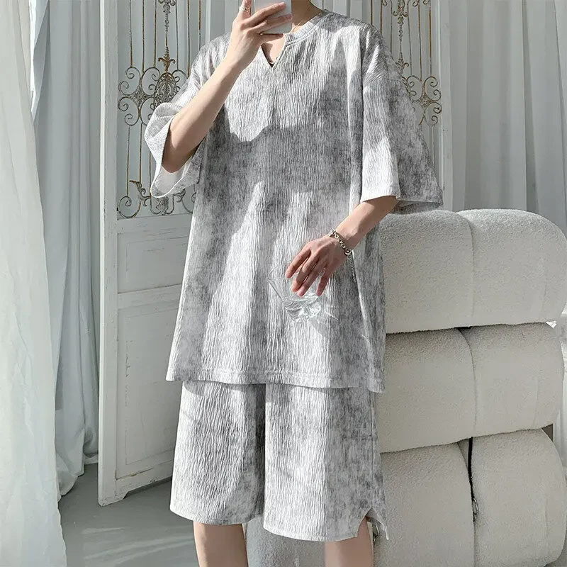 肌理感扎染V领休闲套装男款2025夏季薄款美式百搭短袖短裤两件套