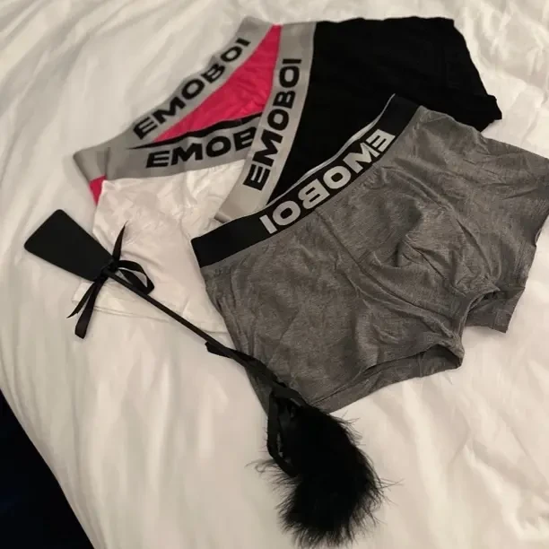 男士透气四角裤潮流舒适适合运动贴身穿着