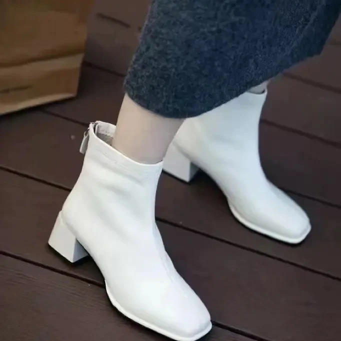 法式短靴秋冬靴子女粗跟后拉链方头羊皮简约百搭款薄棉冬季短靴