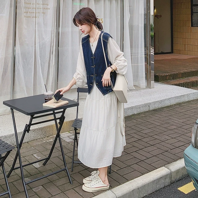 白色连衣裙牛仔马甲套装女早秋穿搭2024新款今年流行超好看两件套