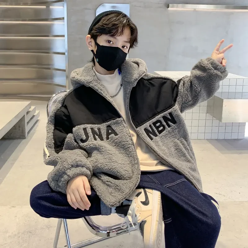 男童羊羔绒外套秋冬季2025新款儿童套装加绒加厚毛毛衣大男孩冬装