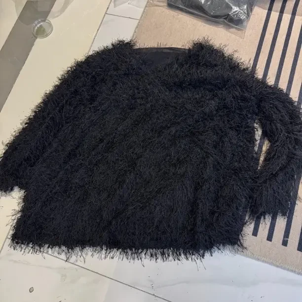 宽松显瘦时髦软糯中长款毛毛流苏针织V领女士春秋上衣