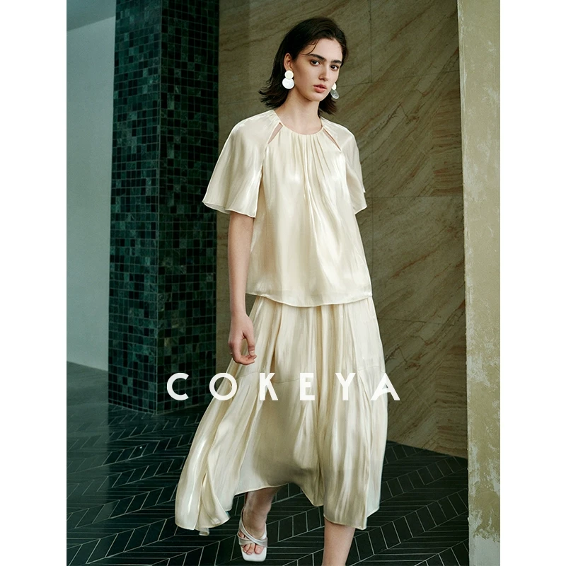 COKEYA/柔光拂夏~冰丝凉感设计款圆领喇叭袖上衣半裙套装女