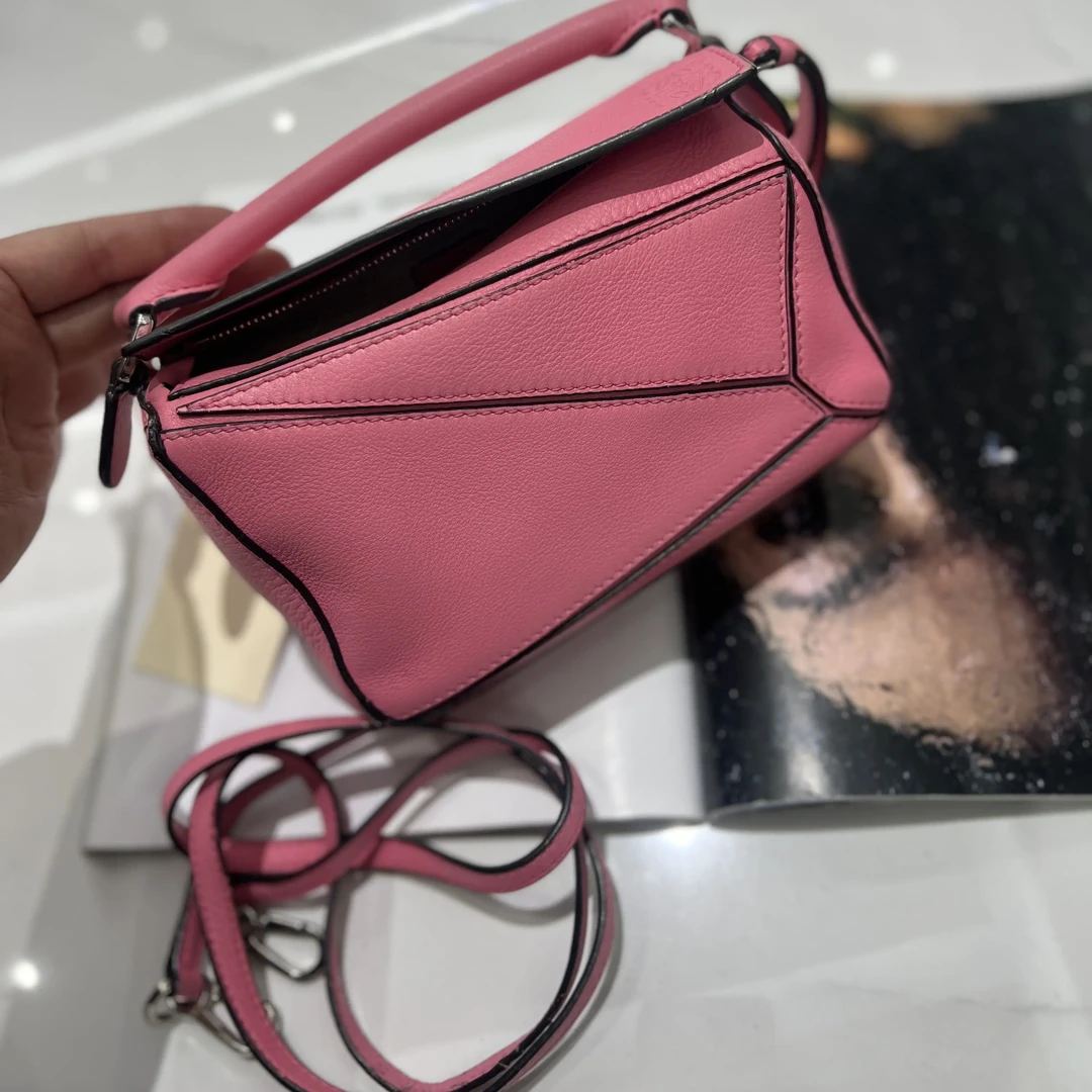 95新 LOEWE/罗意威 经典款百搭几何造型单肩女包休闲拼接小方包
