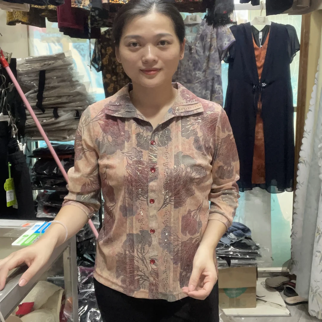 中老年台湾丝妈妈气质春秋季翻领九分袖袖洋气宽松上衣